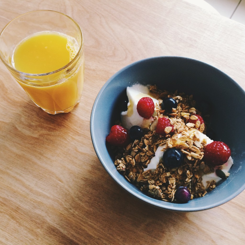 south belfast breakfast indigo granola berries