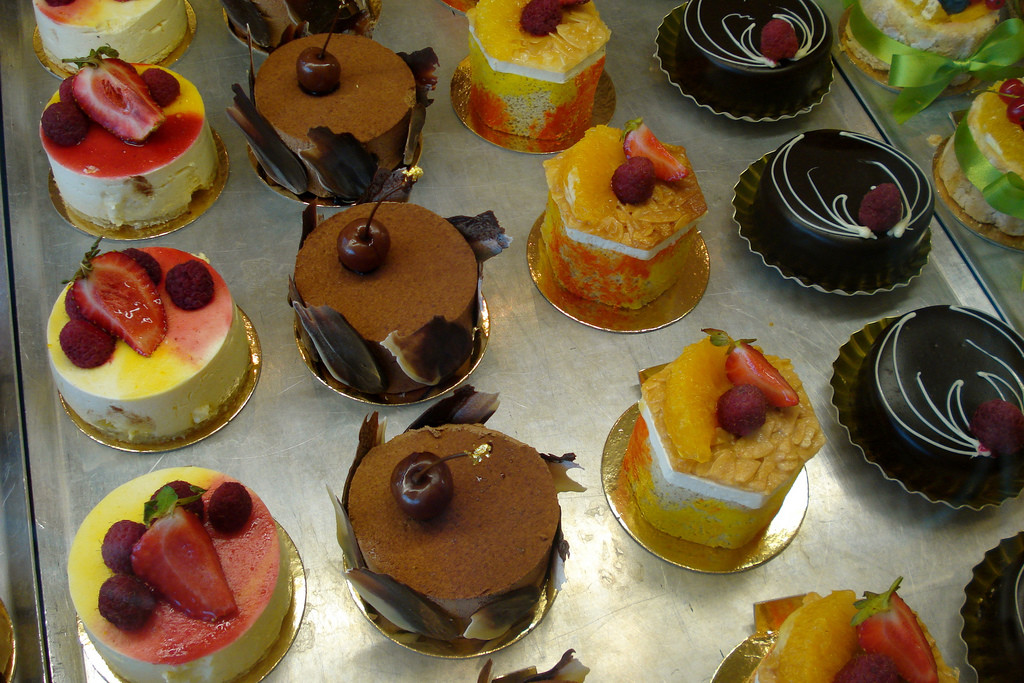 cake places london patisserie