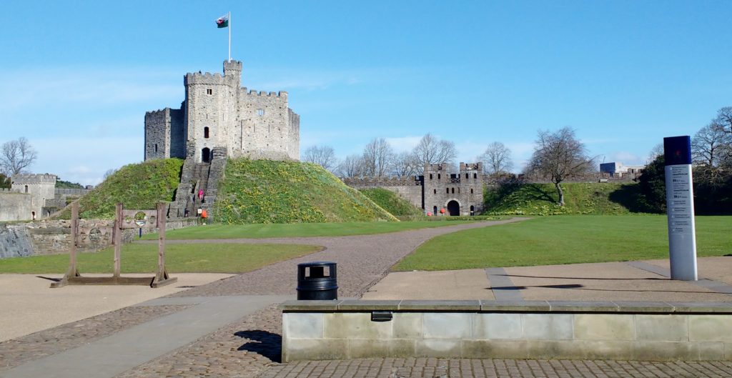 cardiff on foot castle fort